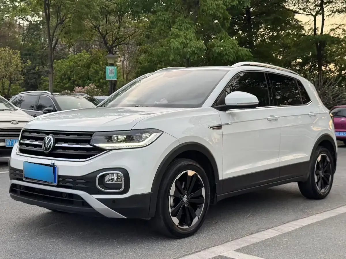 2021 Volkswagen Tacqua 1.5L 113HP L4 5MT