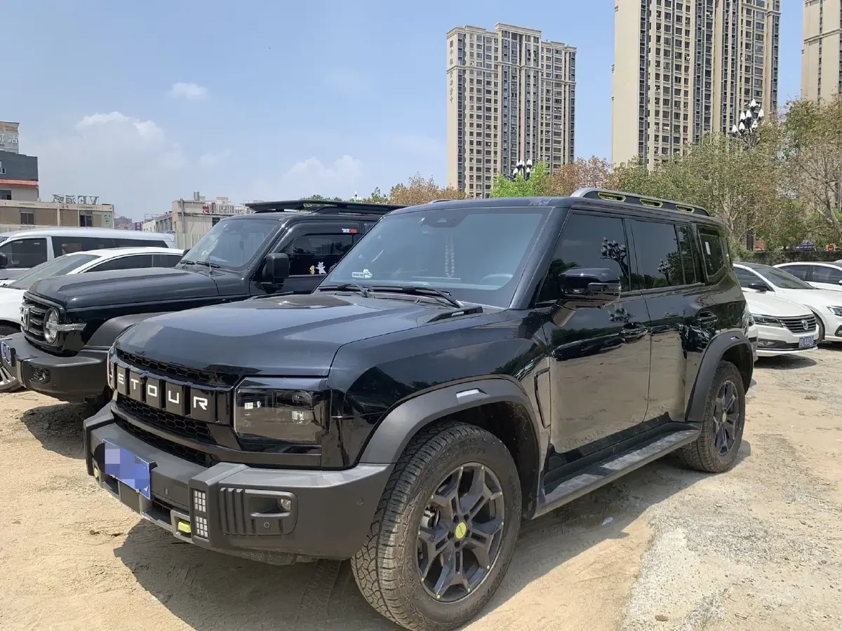 2023 Jetour Traveller 2.0T 254HP L4 7DCT