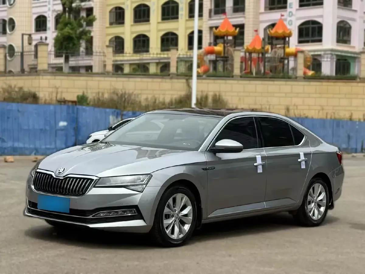 2019 Skoda Superb 1.4T 150HP L4 7DCT
