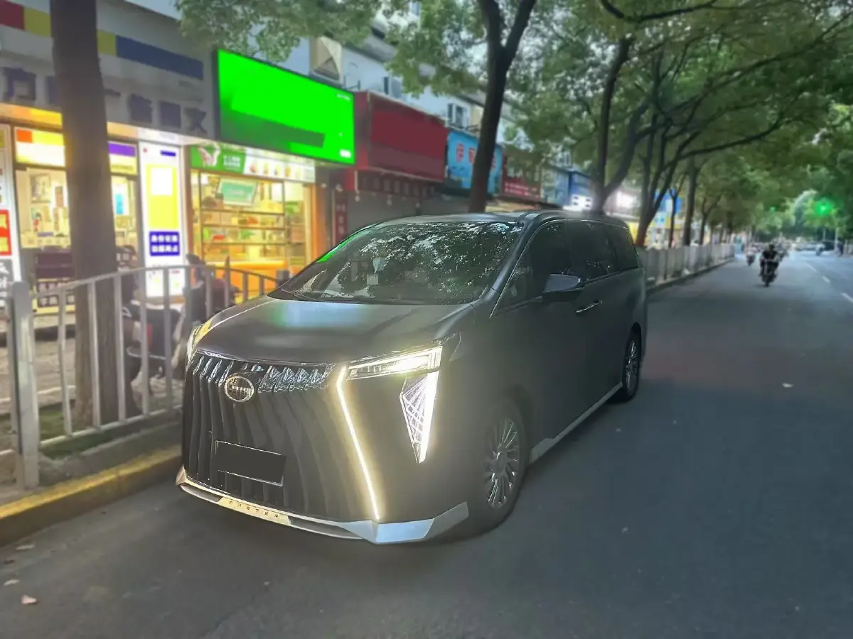 2023 GAC Trumpchi M8 2.0T 190HP L4 E-CVT Hybrid