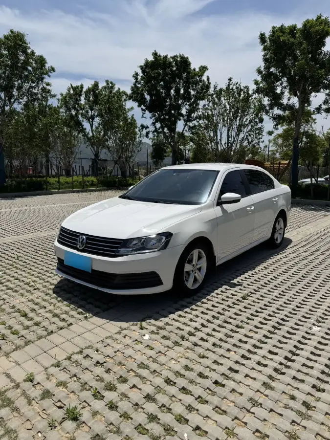 2017 Volkswagen Lavida 1.6L 110HP L4 6AT