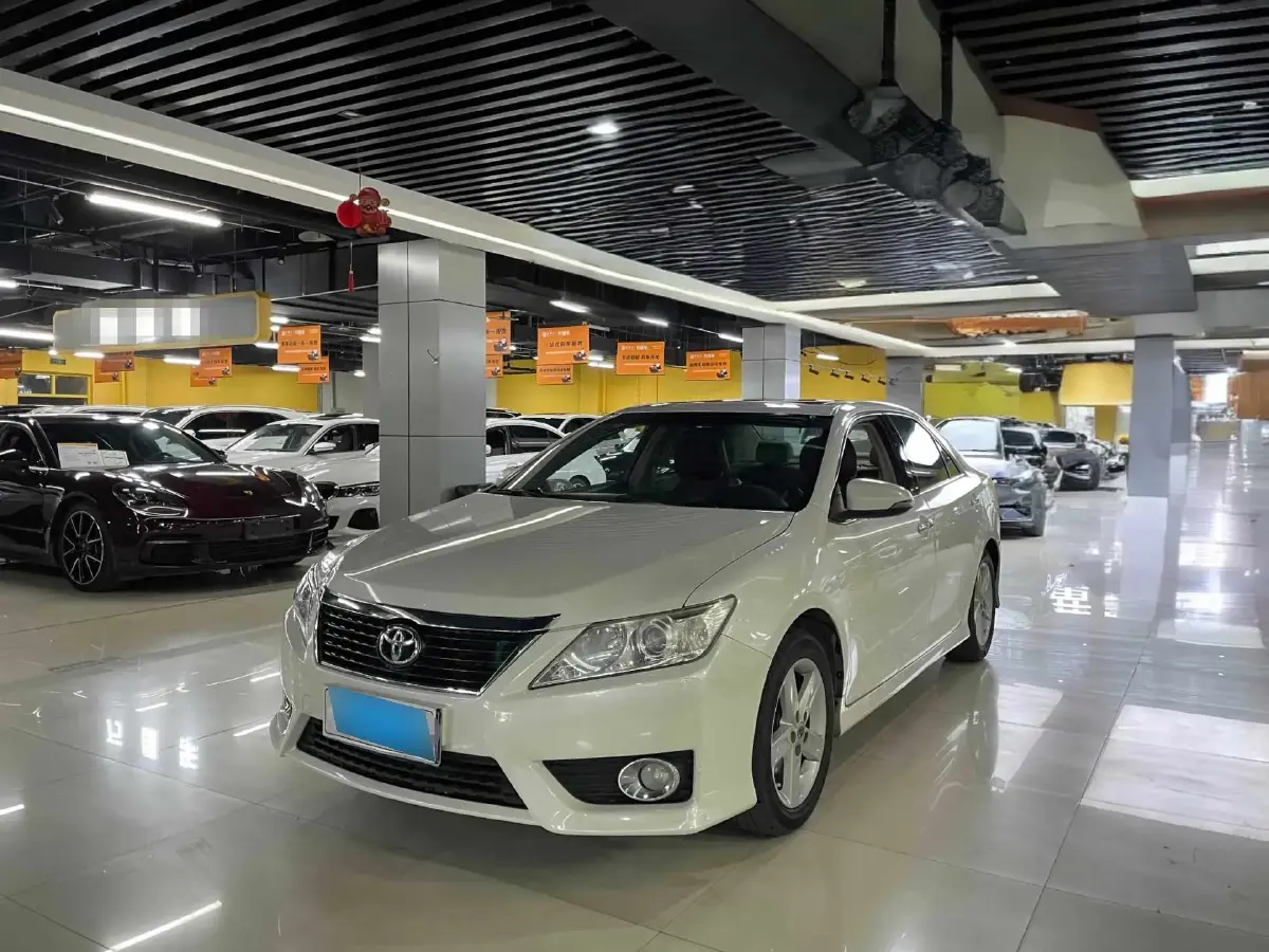 2012 Toyota Camry 2.0L 150HP L4 4AT