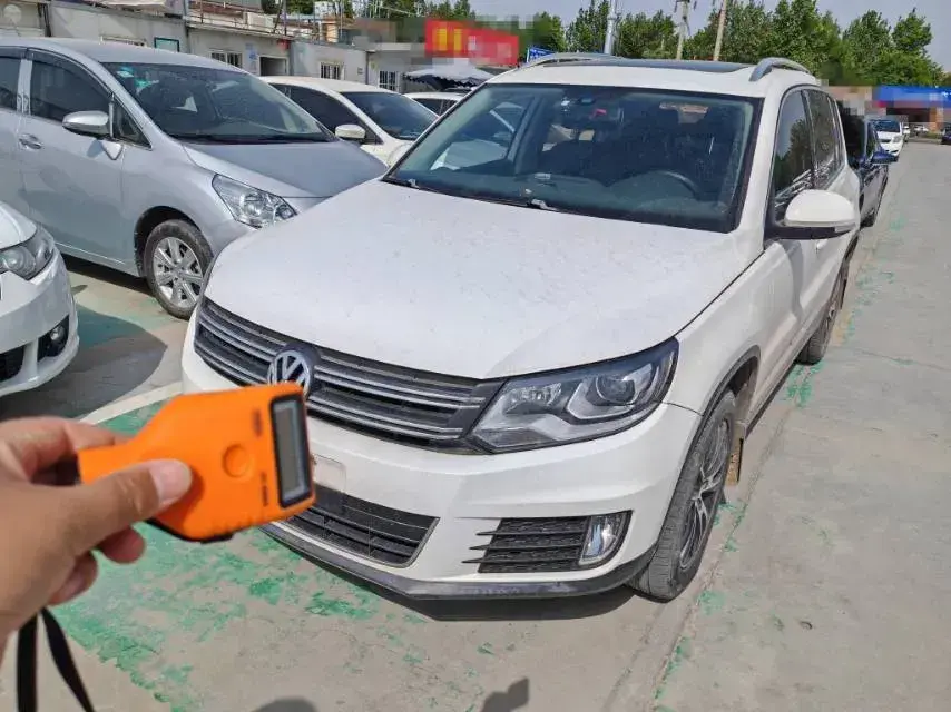 2015 Volkswagen Tiguan 1.8T 160HP L4 6AT