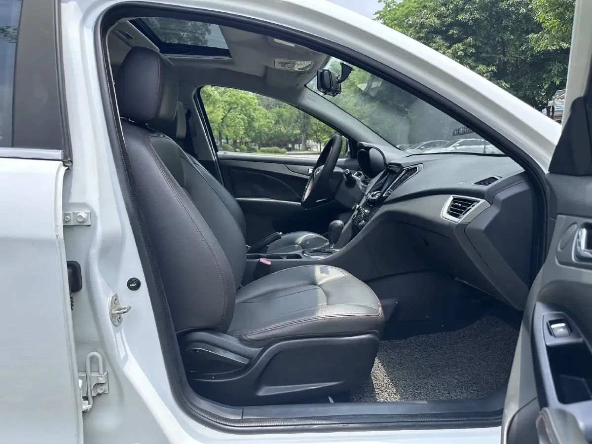 2016 Chery Arrizo 7 1.6L 126HP L4 CVT,autocango,china used car exporter,china ev exporter,chinese used car exporter,chinese used ev exporter