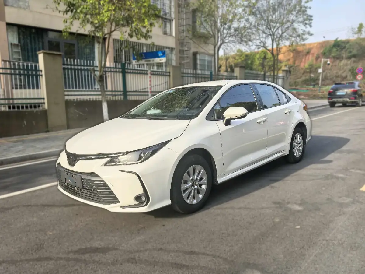 2021 Toyota Corolla 1.2T 116HP L4 CVT