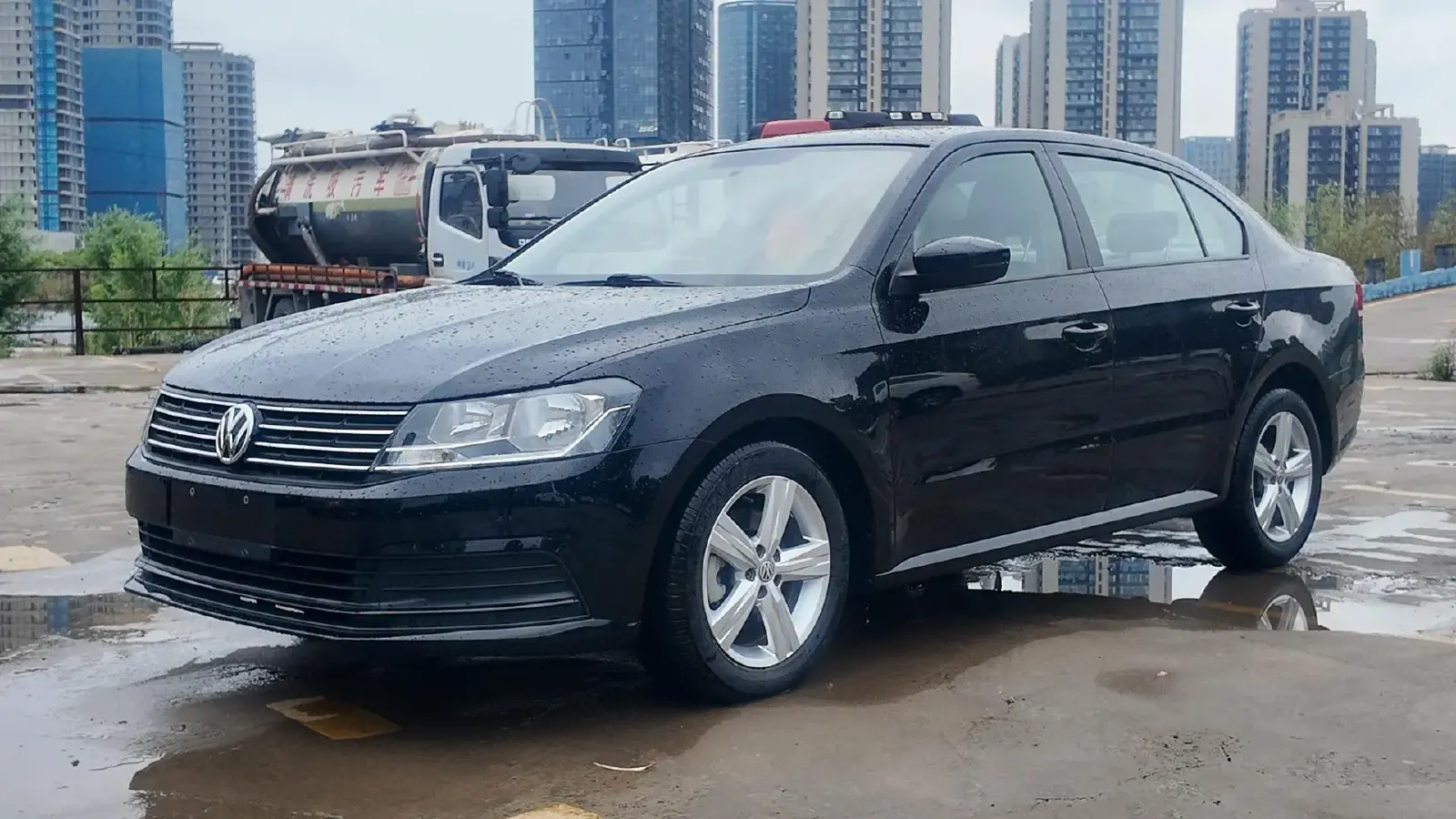 2017 Volkswagen Lavida 1.6L 110HP L4 6AT