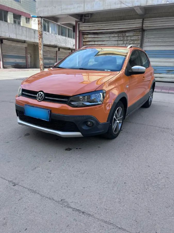 2012 Volkswagen Polo 1.6L 105HP L4 5MT