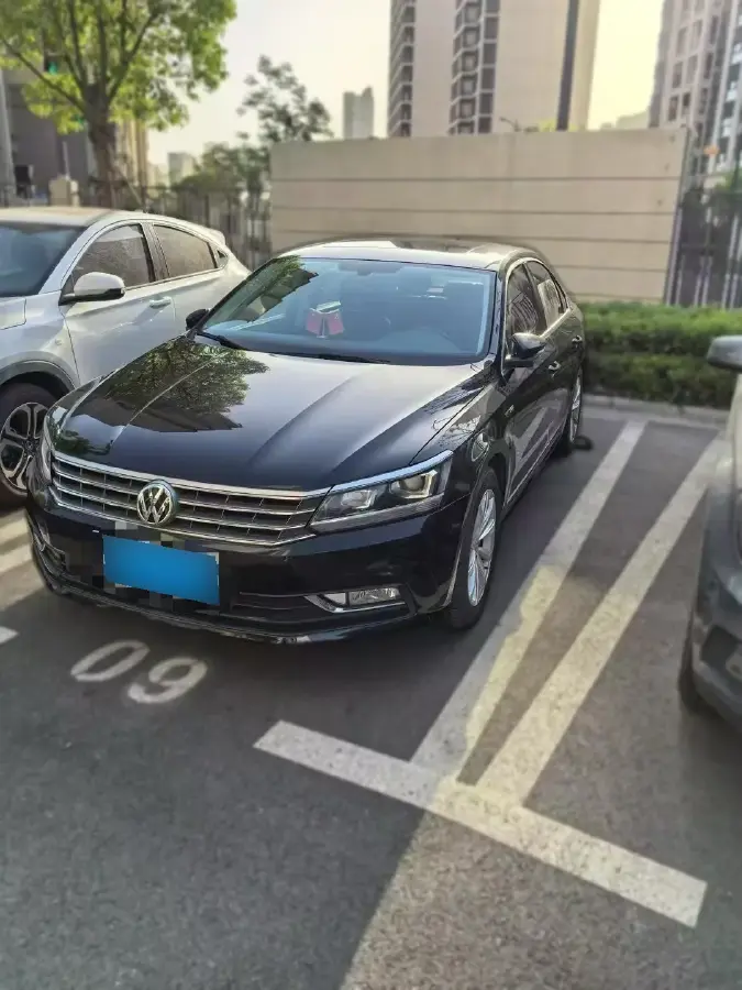 2017 Volkswagen Passat 1.8T 180HP L4 7DCT