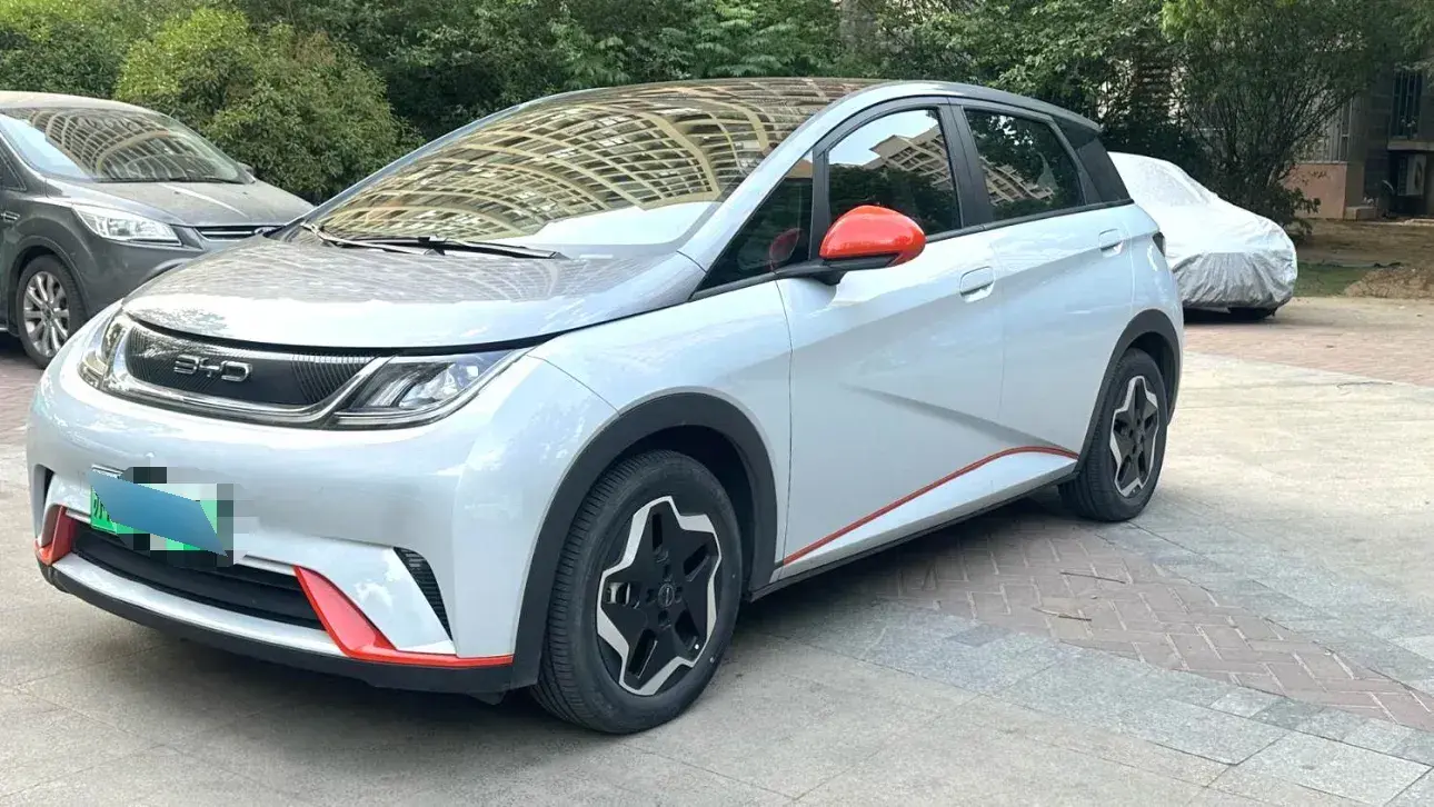 2023 BYD Dolphin BEV 44.928KWH