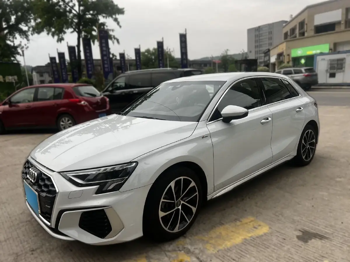 2021 Audi A3 1.4T 150HP L4 7DCT