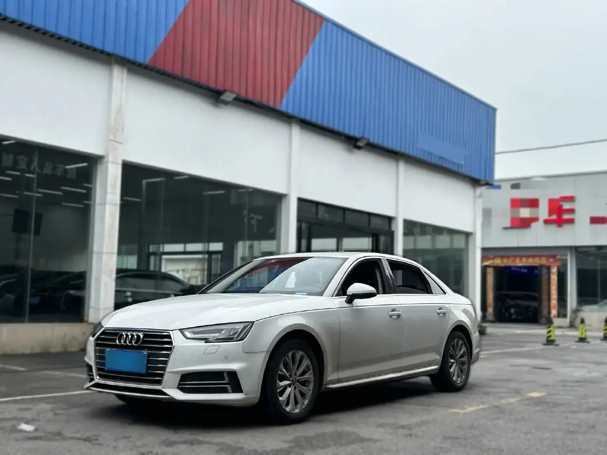 2019 Audi A4L 2.0T 190HP L4 7DCT