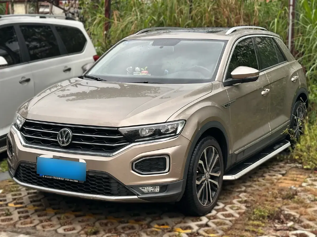 2020 Volkswagen T-Roc 1.4T 150HP L4 7DCT