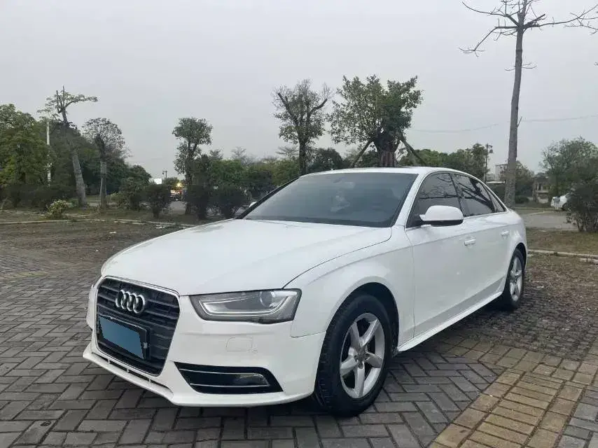 2013 Audi A4L 2.0T 180HP L4 CVT
