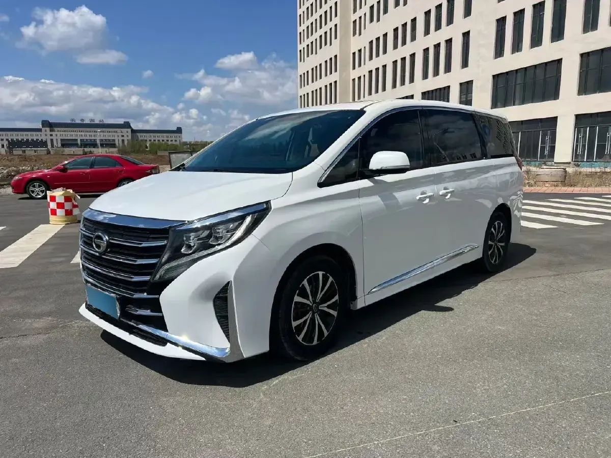 2021 GAC Trumpchi M8 2.0T 252HP L4 8AT