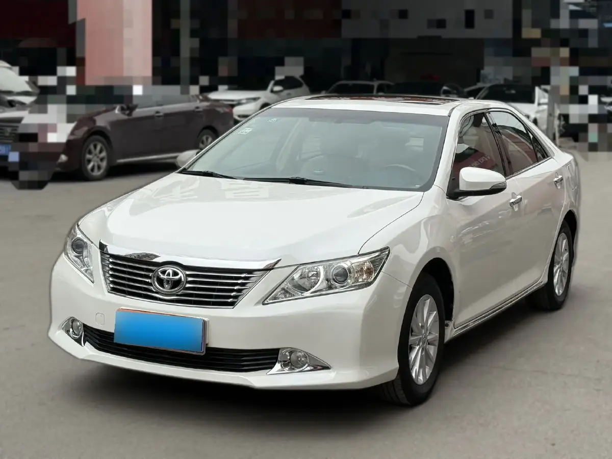 2013 Toyota Camry 2.0L 148HP L4 4AT