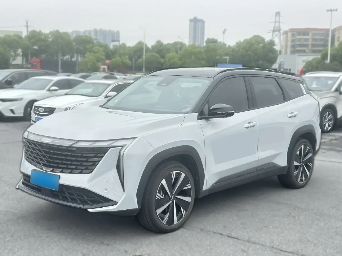 2024 Geely StarRay 1.5T 181HP L4 7DCT