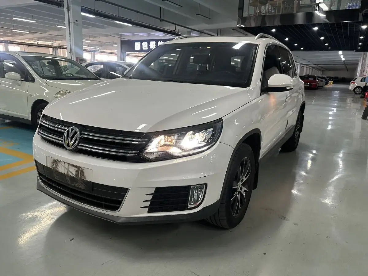 2015 Volkswagen Tiguan 1.8T 160HP L4 6AT