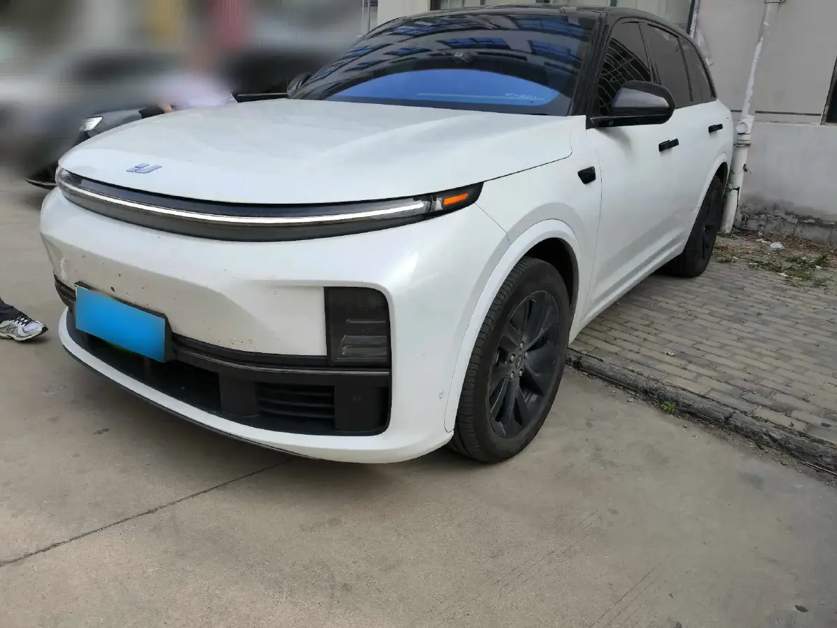 2023 Li L7 Range Extended 154HP REEV 40.9KWH