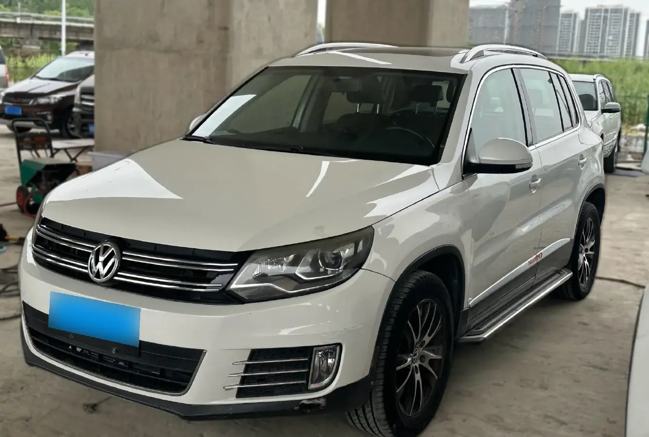2013 Volkswagen Tiguan 1.8T 160HP L4 6AT