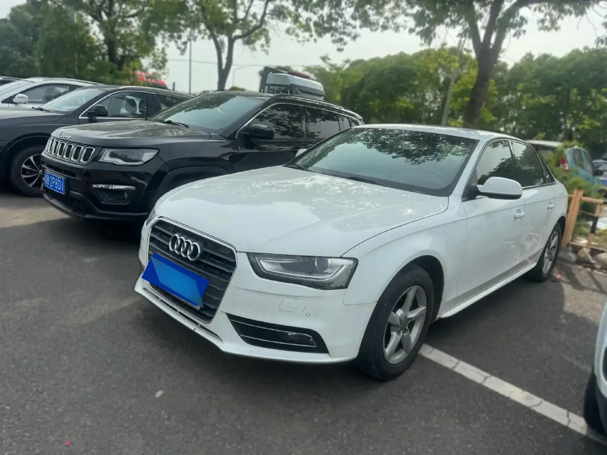 2013 Audi A4L 1.8T 160HP L4 CVT