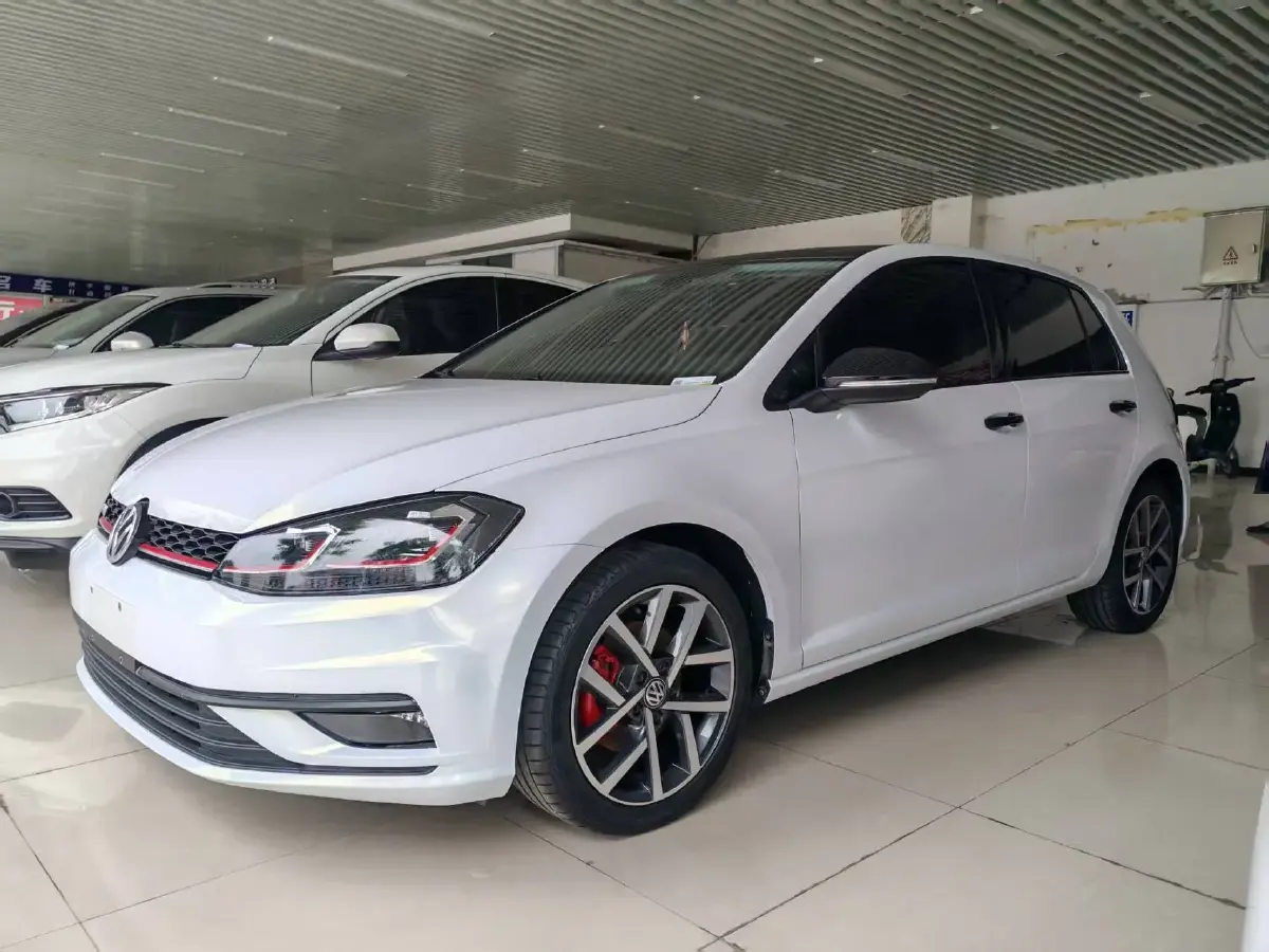 2020 Volkswagen Golf 1.4T 150HP L4 7DCT