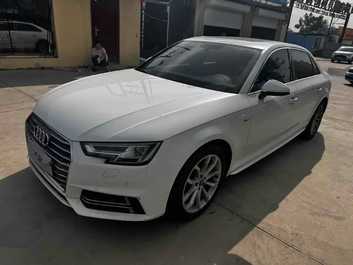 2018 Audi A4L 2.0T 190HP L4 7DCT