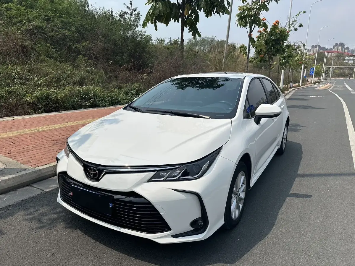 2021 Toyota Corolla 1.2T 116HP L4 CVT