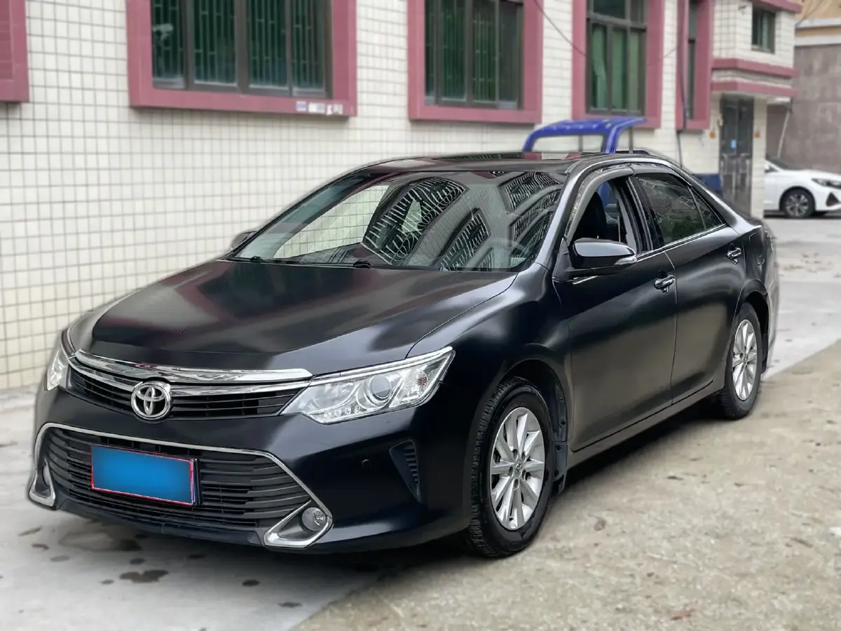 2015 Toyota Camry 2.0L 167HP L4 6AT