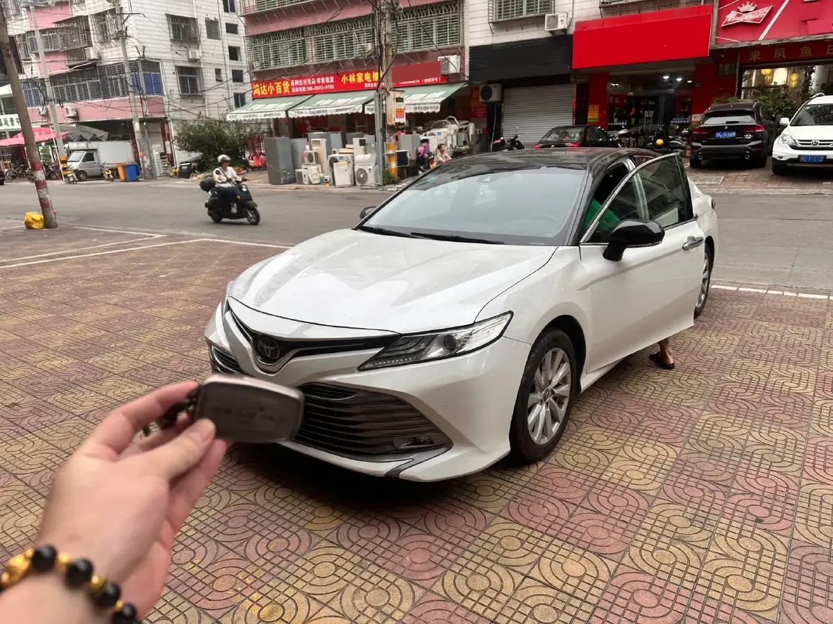 2019 Toyota Camry 2.0L 178HP L4 CVT