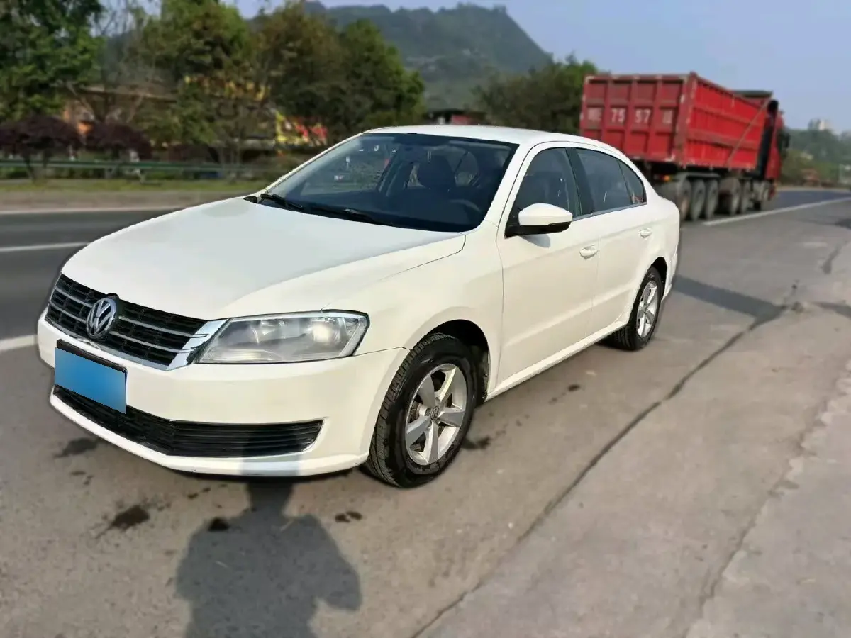 2013 Volkswagen Lavida 1.6L 110HP L4 5MT