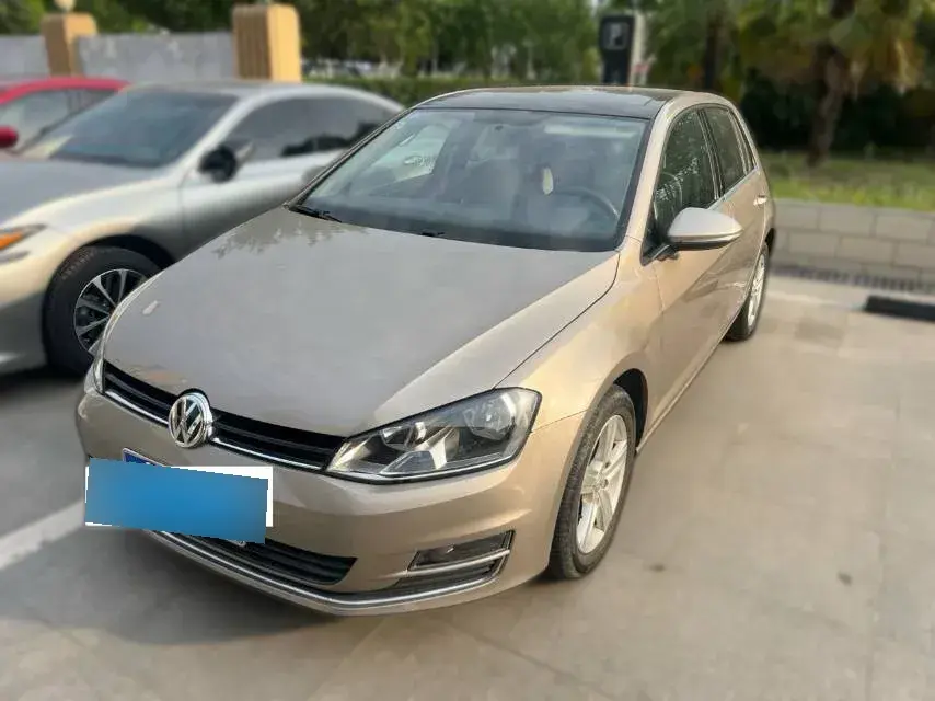 2014 Volkswagen Golf 1.4T 131HP L4 5MT