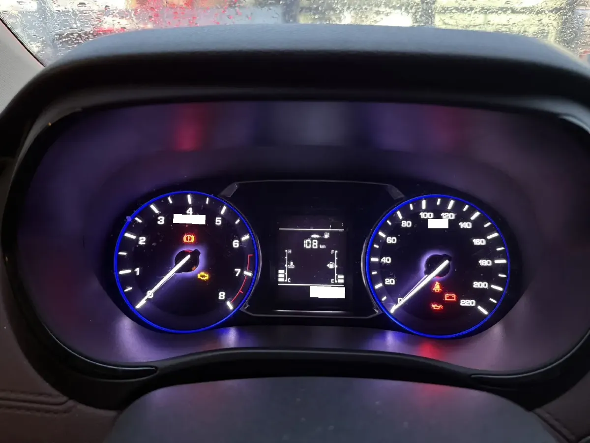 2017 ChangAn Linmax 1.6L 125HP L4 5MT,autocango,china used car exporter,china ev exporter,chinese used car exporter,chinese used ev exporter