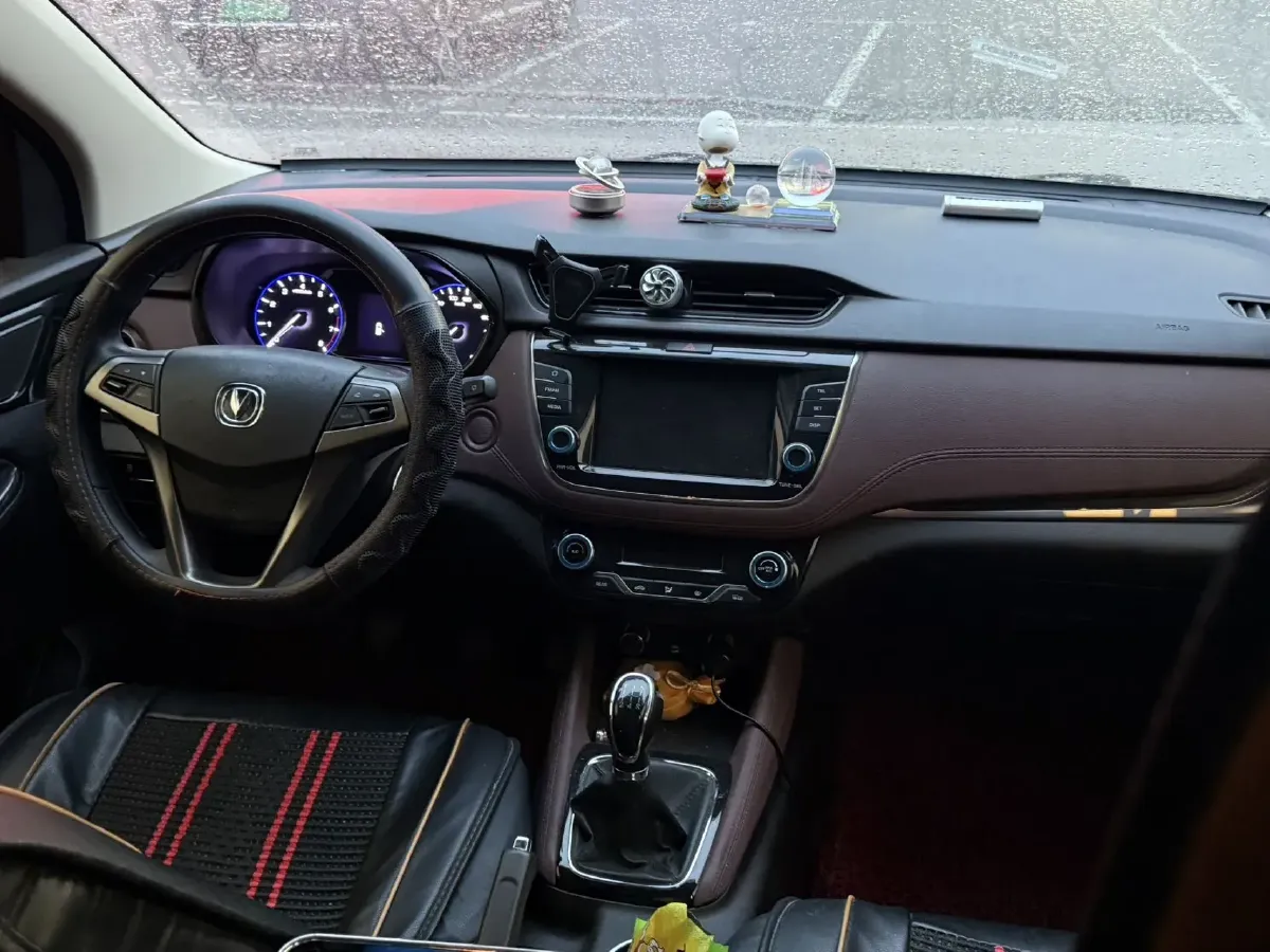 2017 ChangAn Linmax 1.6L 125HP L4 5MT,autocango,china used car exporter,china ev exporter,chinese used car exporter,chinese used ev exporter