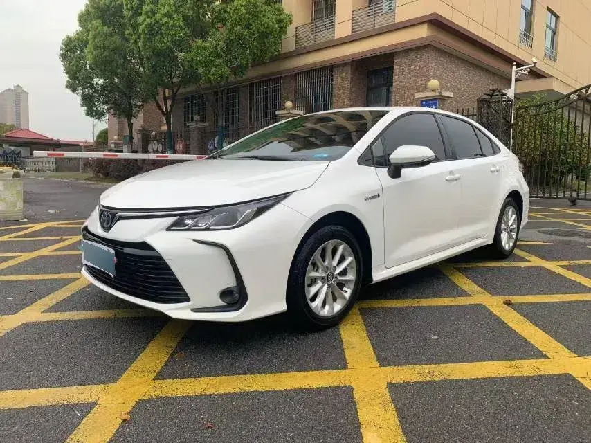 2022 Toyota Corolla 1.8L 98HP L4 E-CVT Hybrid