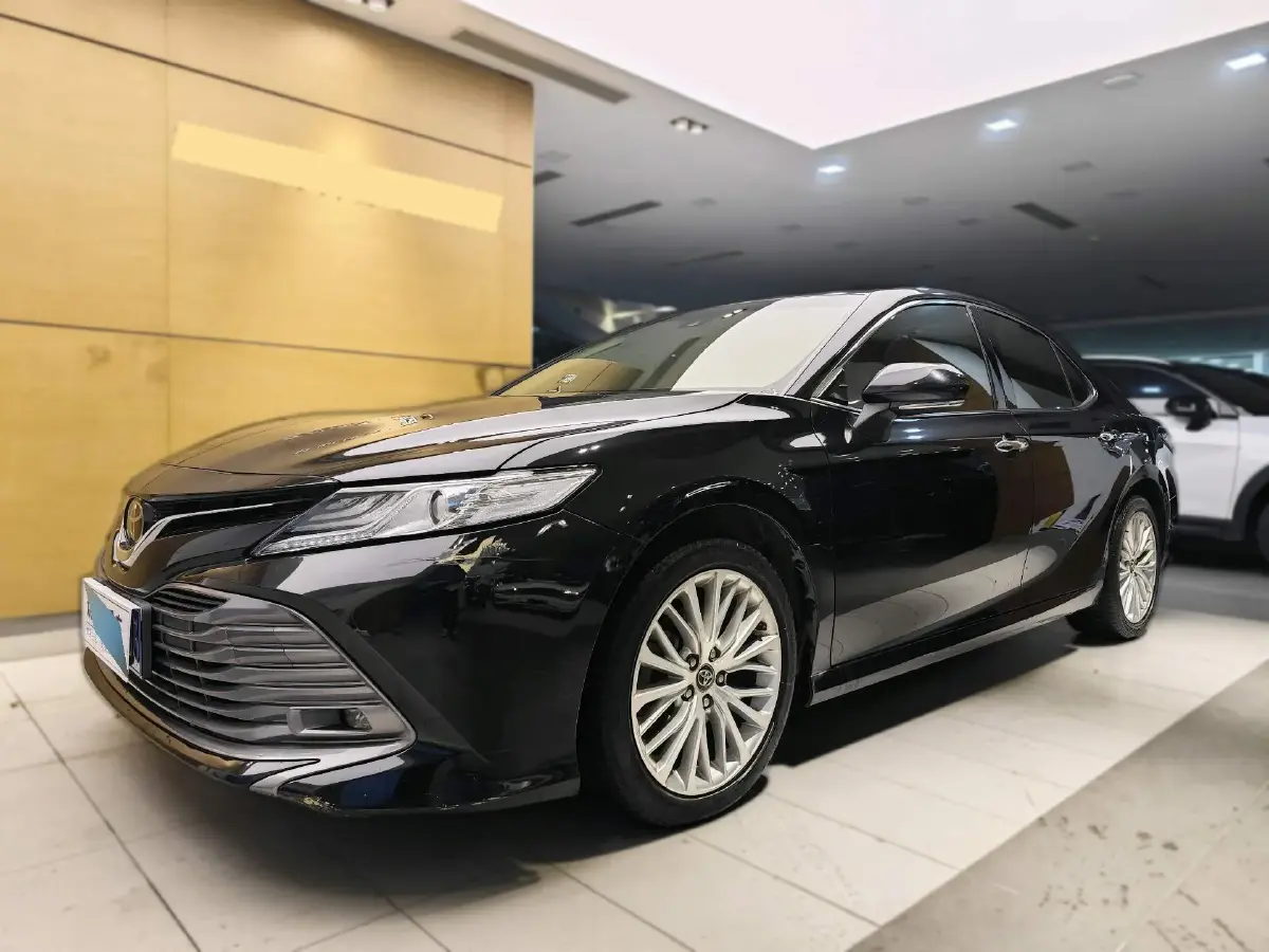 2019 Toyota Camry 2.0L 178HP L4 CVT