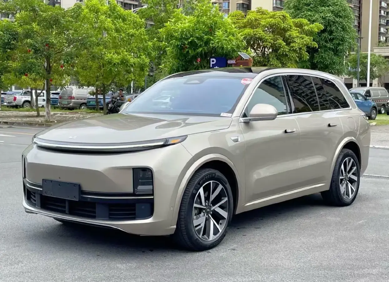 2023 Li L8 Range Extended 154HP REEV 40.9KWH