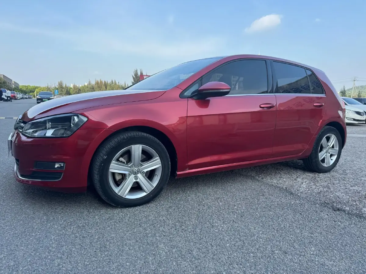 2014 Volkswagen Golf 1.4T 131HP L4 7DCT