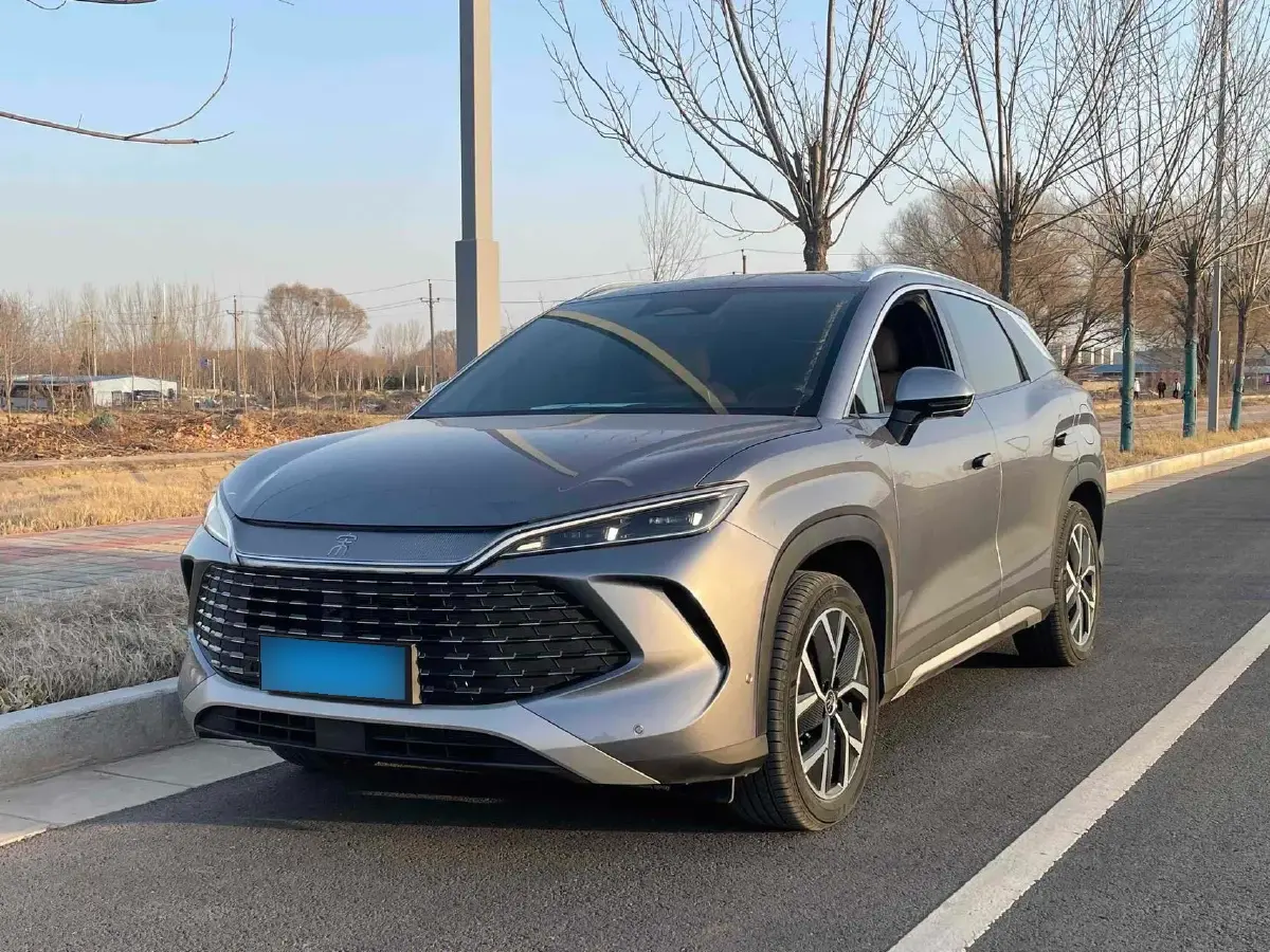 2024 BYD SongL DM-i 1.5L 101HP L4 E-CVT PHEV 26.6KWH