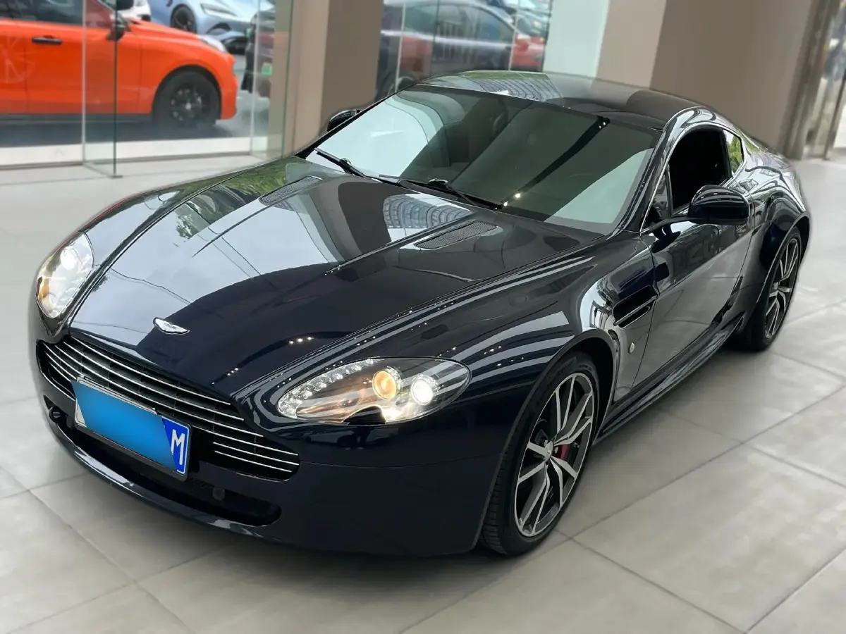 2011 Aston Martin V8 Vantage 4.7L 426HP V8 6AT