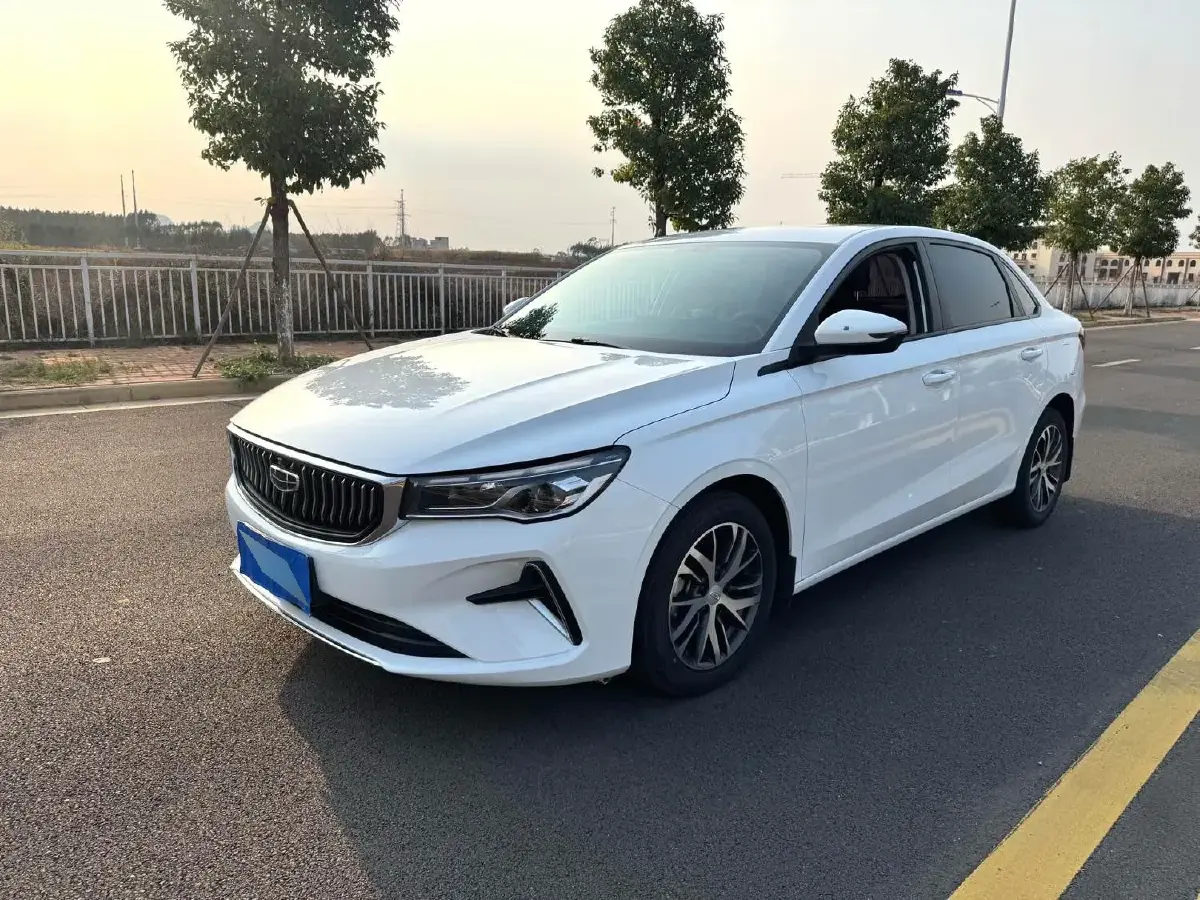 2022 Geely Emgrand L 1.4T 141HP L4 CVT