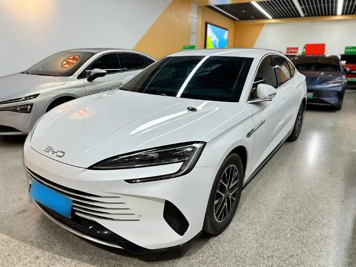 2024 BYD Seal 1.5L 110HP L4 E-CVT PHEV 17.6KWH