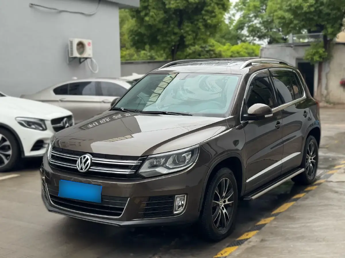 2015 Volkswagen Tiguan 1.8T 160HP L4 6AT