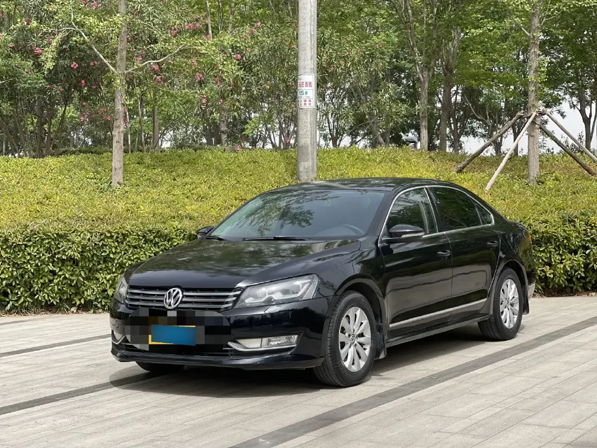 2011 Volkswagen Passat 1.8T 160HP L4 7DCT