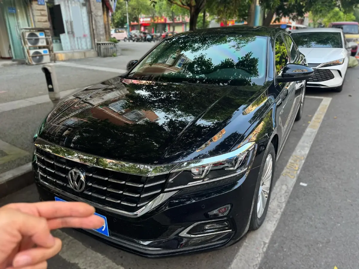 2019 Volkswagen Passat 2.0T 186HP L4 7DCT