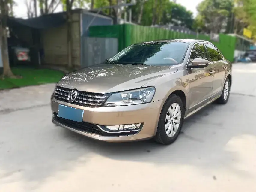2013 Volkswagen Passat 1.8T 160HP L4 7DCT