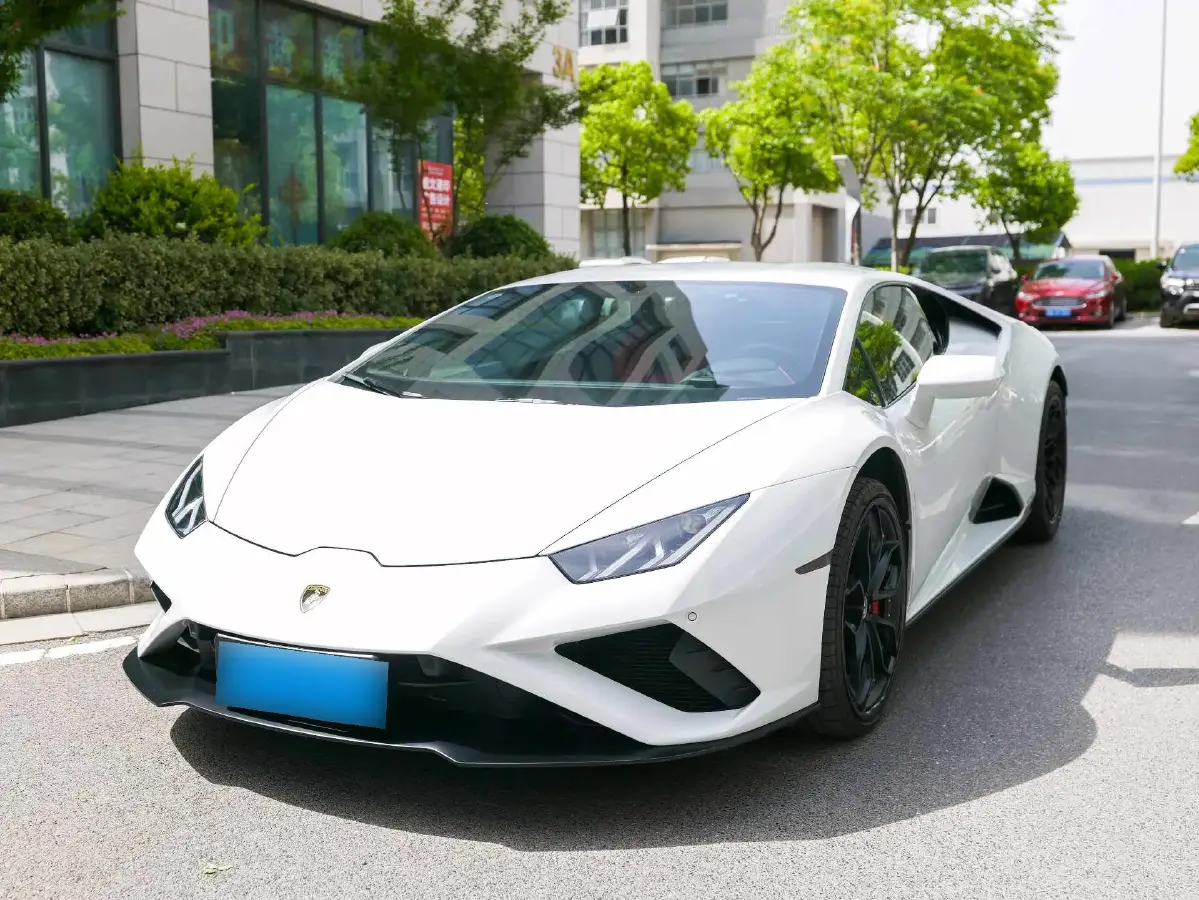 2020 Lamborghini Huracán 5.2L 611HP V10 7DCT