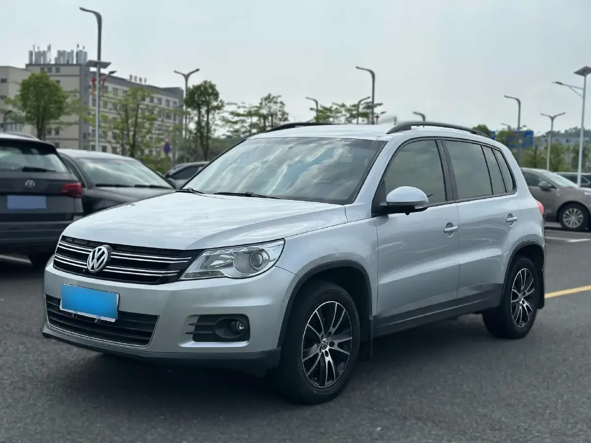 2012 Volkswagen Tiguan 1.8T 160HP L4 6MT