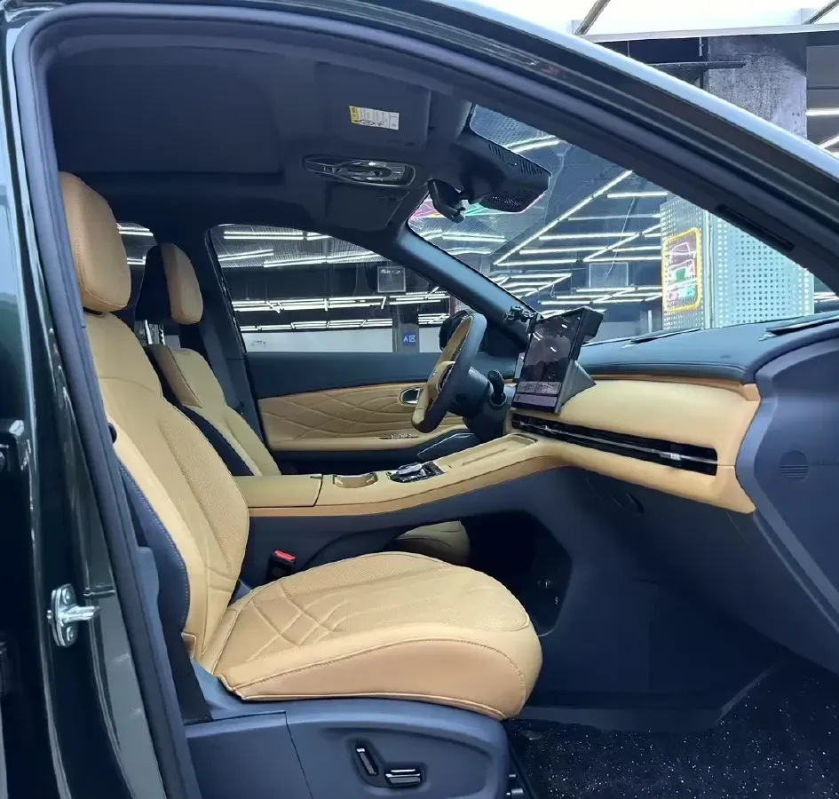 2025 Geely Galaxy Starship 7 EM-i 1.5L 112HP L4 1DHT PHEV 19.09KWH,autocango,china used car exporter,china ev exporter,chinese used car exporter,chinese used ev exporter