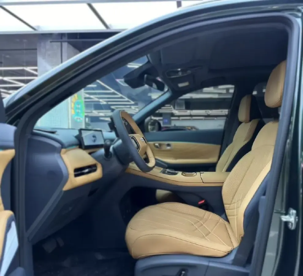 2025 Geely Galaxy Starship 7 EM-i 1.5L 112HP L4 1DHT PHEV 19.09KWH,autocango,china used car exporter,china ev exporter,chinese used car exporter,chinese used ev exporter