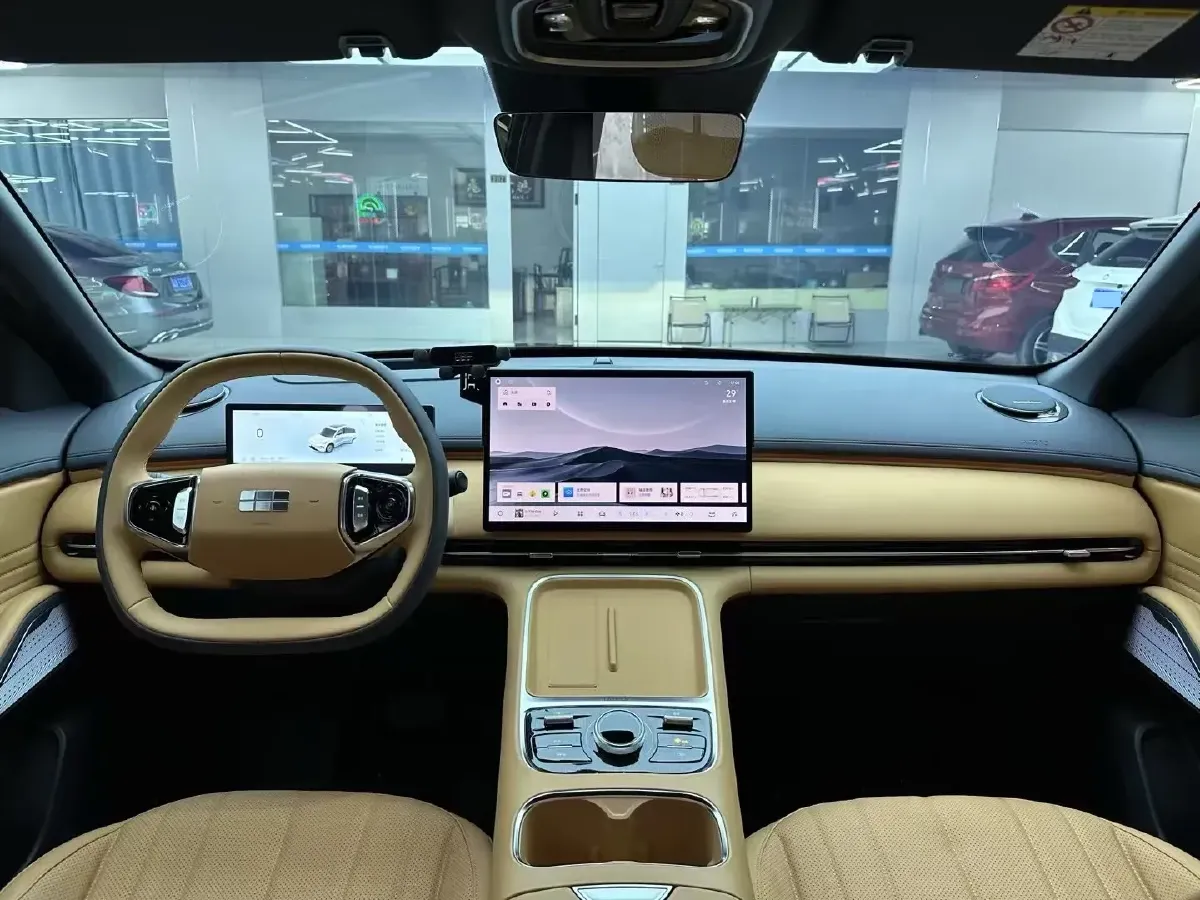 2025 Geely Galaxy Starship 7 EM-i 1.5L 112HP L4 1DHT PHEV 19.09KWH,autocango,china used car exporter,china ev exporter,chinese used car exporter,chinese used ev exporter